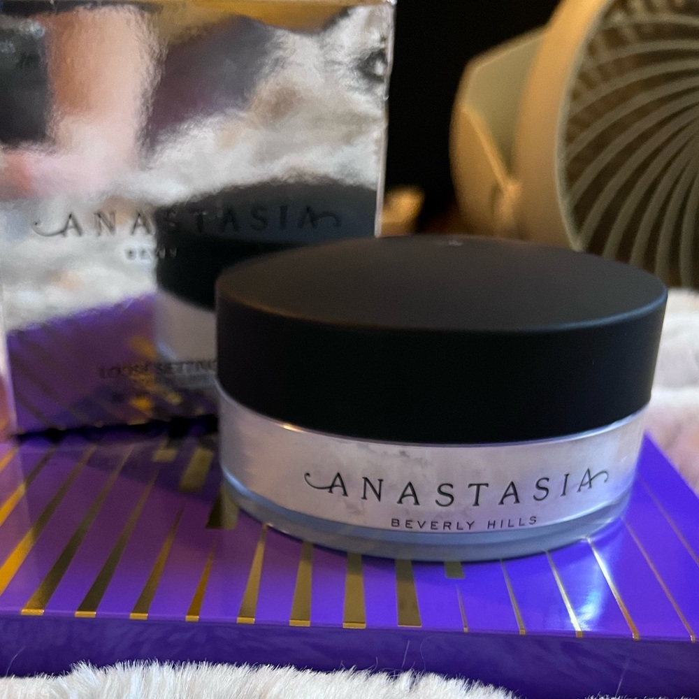 Translucent Loose Setting Powder
